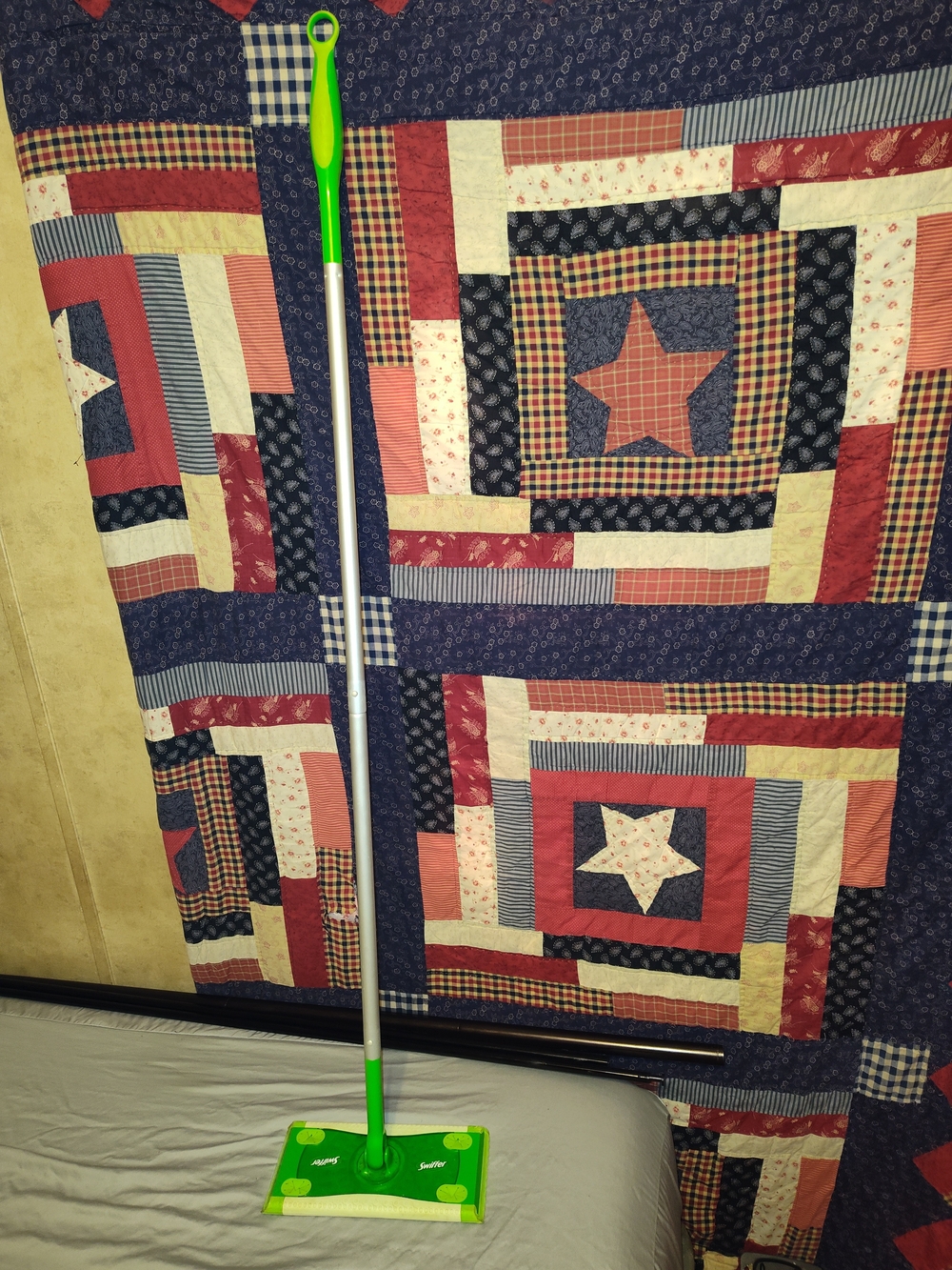 Green Floor Mop with Telescoping Handle